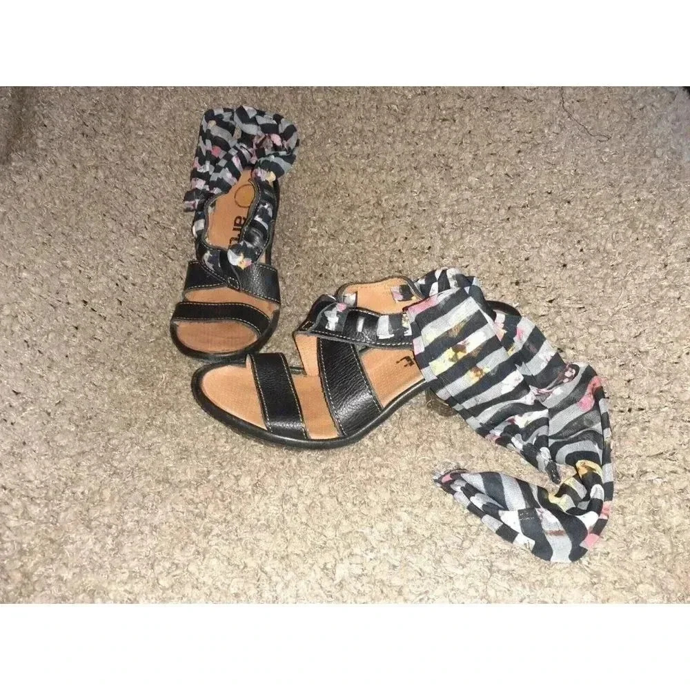 THE ART COMPANY SHOES-Sandals-Black Leather-Ribbon/Scarf Tie-Size 37-Near Mint